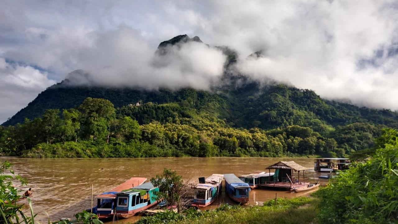 Arthith Guesthouse Nongkhiaw Exteriör bild